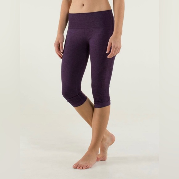 Lululemon In The Flow Crop I
Heathered Deep Zinfandel - Picture 5 of 8